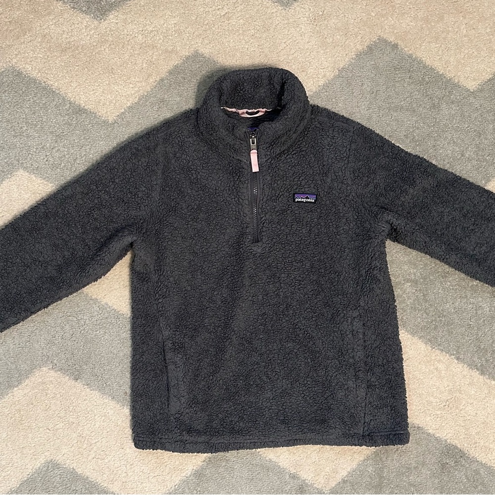 Patagonia Girls Gray Pullover- Size L 12